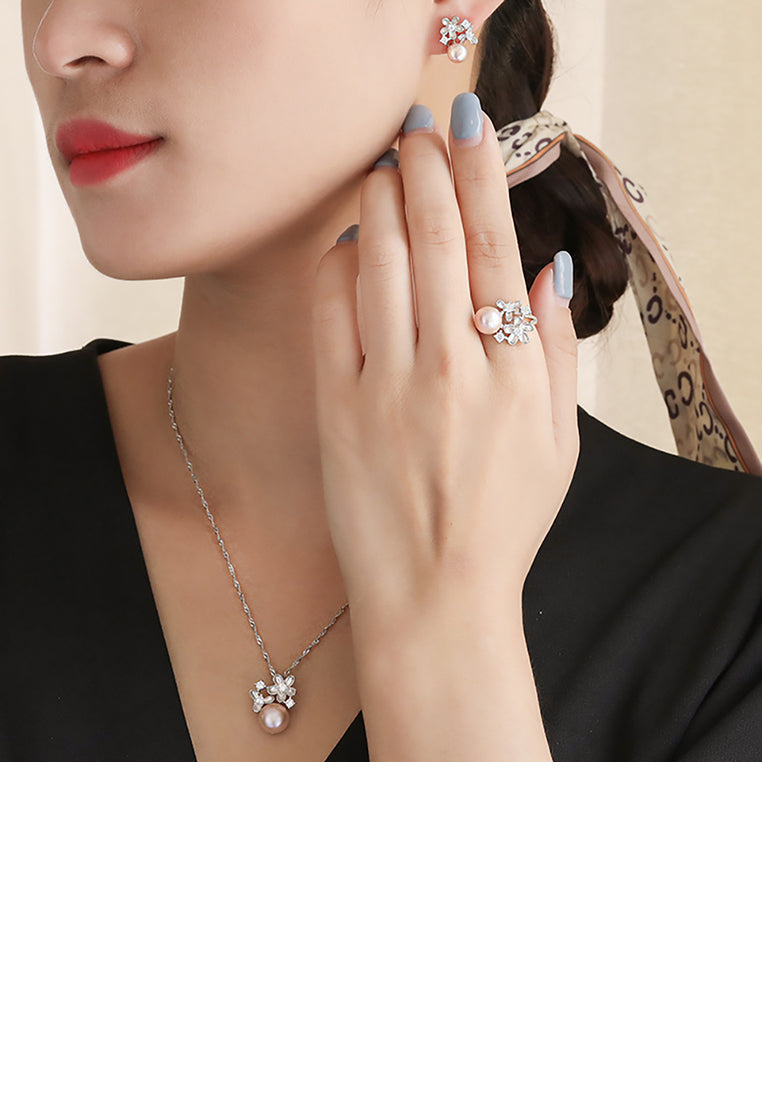 925 Sterling Silver Fashion and Elegant Flower Purple Freshwater Pearl Pendant with Cubic Zirconia and Necklace - Luxurious Look