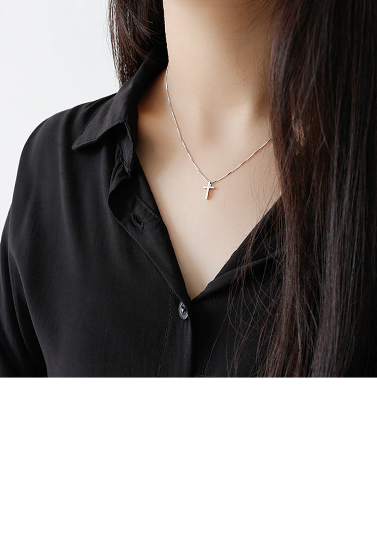 925 Sterling Silver Simple Classic Cross Pendant with Necklace