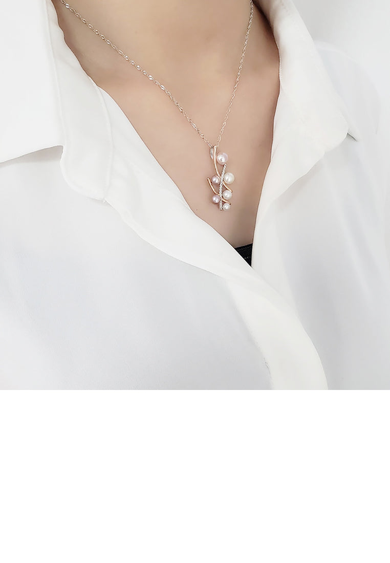 925 Sterling Silver Fashion Elegant Geometric Lines Freshwater Pearl Pendant with Cubic Zirconia and Necklace - Luxurious Look