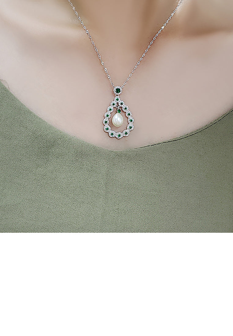 925 Sterling Silver Fashion and Elegant Water Drop-shaped Freshwater Pearl Pendant with Green Cubic Zirconia and Necklace - Luxurious Look