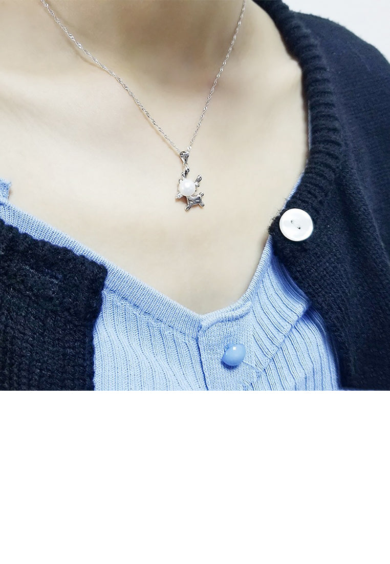 925 Sterling Silver Simple Cute Elk White Freshwater Pearl Pendant with Necklace - Luxurious Look