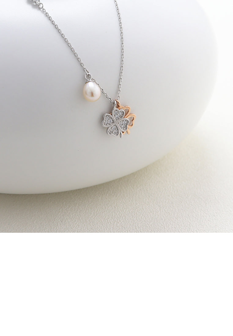 925 Sterling Silver Fashion Four-leafed Clover Cubic Zirconia Pendant with Freshwater Pearls and Necklace - Luxurious Look
