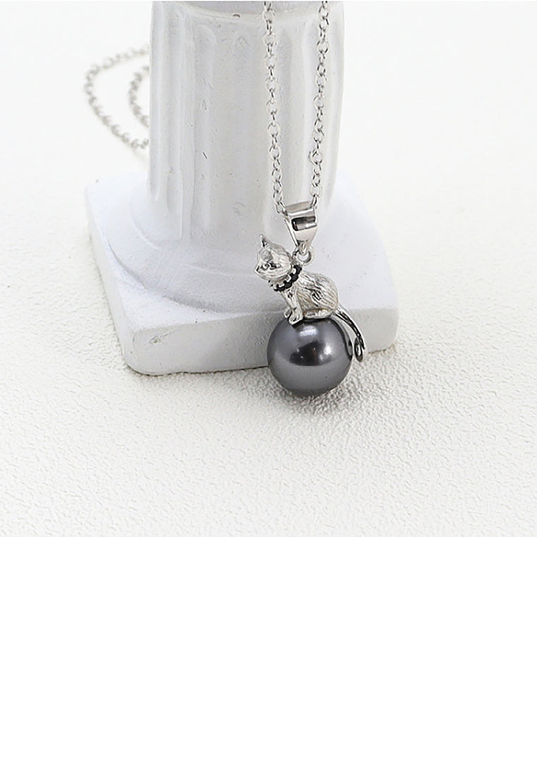 925 Sterling Silver Simple Cute Cat Black Freshwater Pearl Pendant with Necklace - Luxurious Look