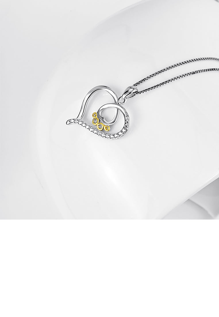 925 Sterling Silver Simple Fashion Dog Paw Heart Pendant with Cubic Zirconia and Necklace - Luxurious Look