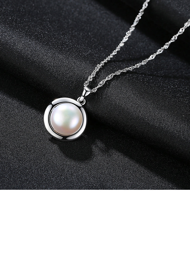 925 Sterling Silver Fashion and Elegant Geometric White Freshwater Pearl Pendant with Necklace - Luxurious Look