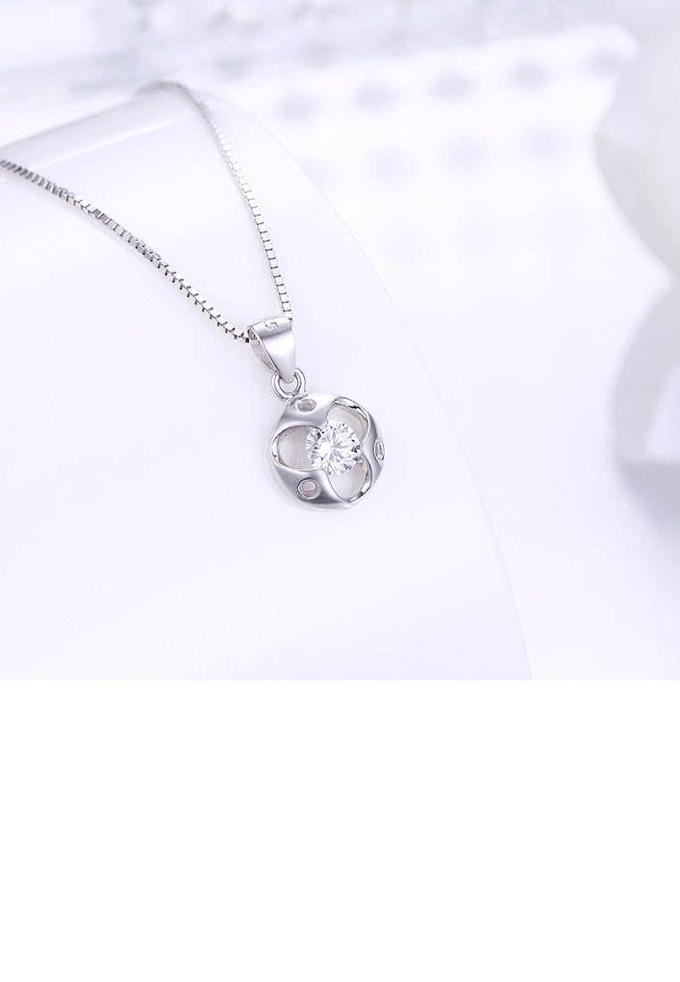 925 Sterling Silver Simple Fashion Hollow Out Geometric Round Pendant Necklace with Cubic Zircon