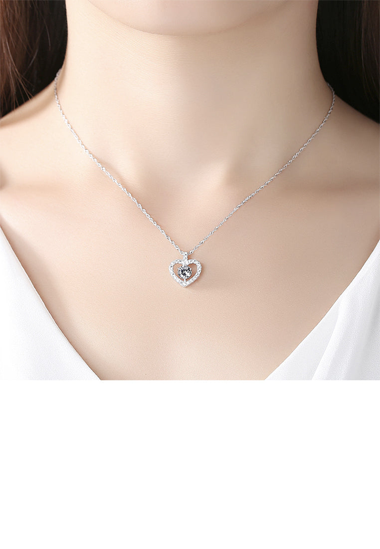 925 Sterling Silver Elegant Sweet Heart Pendant with Cubic Zirconia and Necklace - Luxurious Look