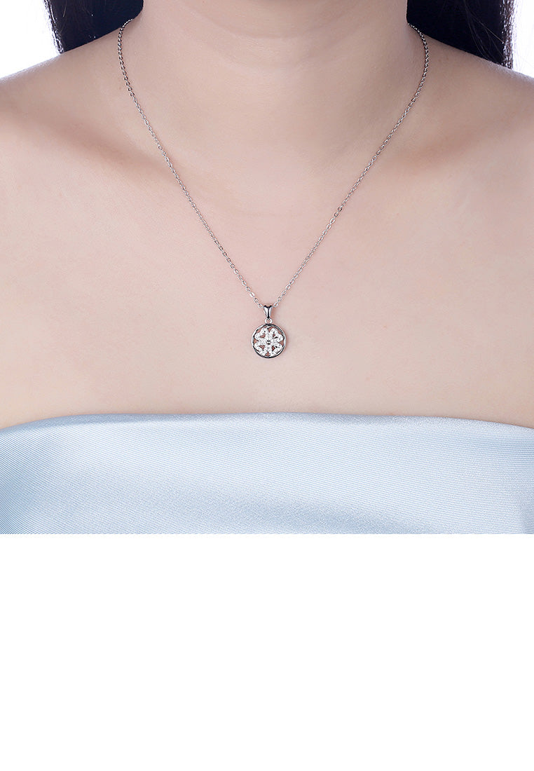 925 Sterling Silver Fashion Elegant Four-leafed Clover Round Pendant with Cubic Zircon and Necklace