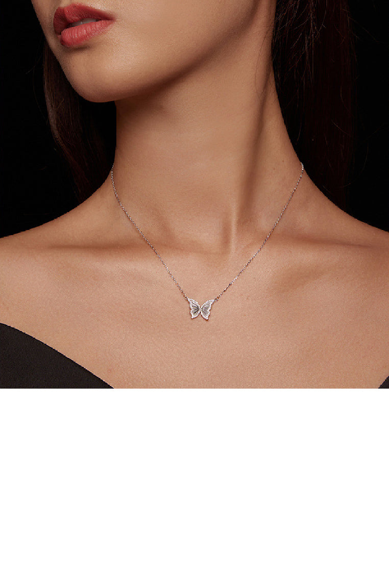 925 Sterling Silver Fashion Simple Butterfly Shell Pendant with Cubic Zirconia and Necklace - Luxurious Look