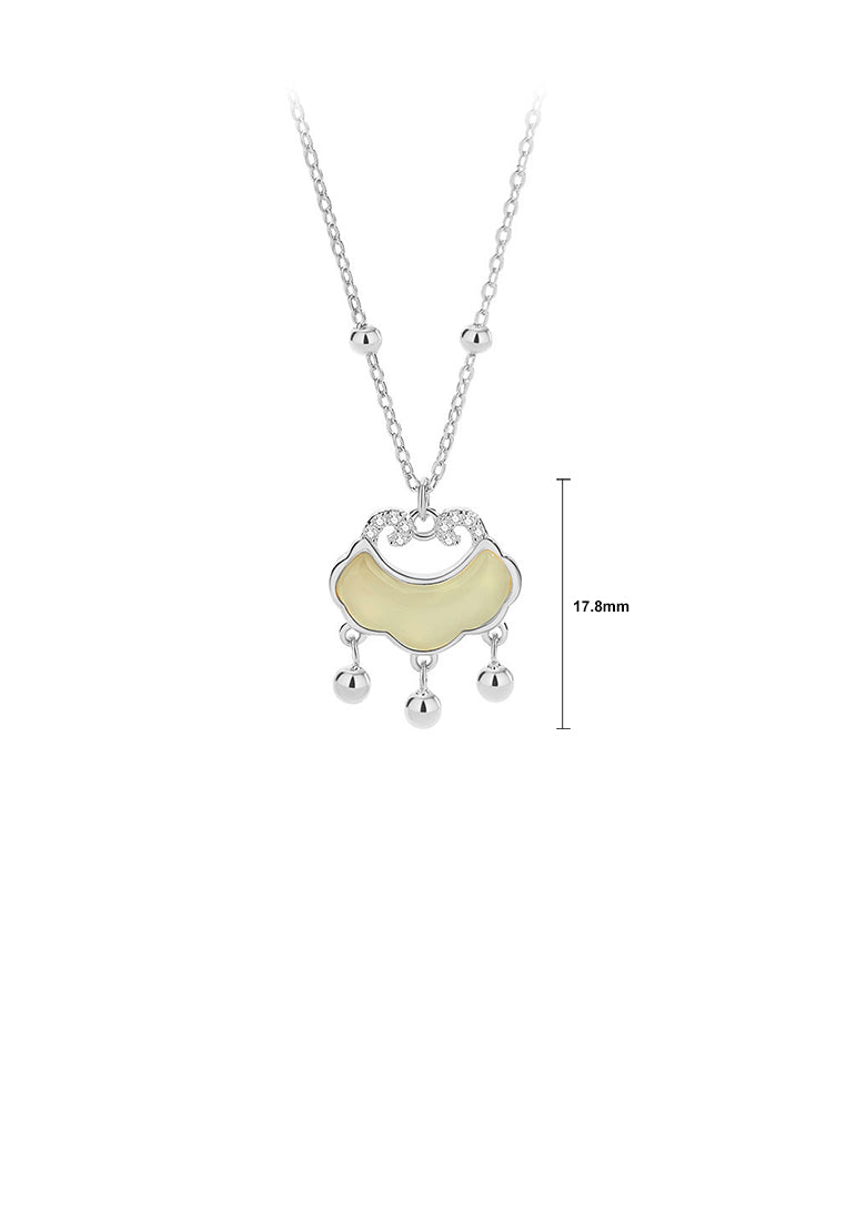 925 Sterling Silver Fashion Vintage Ruyi Lock Pendant with Cubic Zirconia and Necklace - Luxurious Look