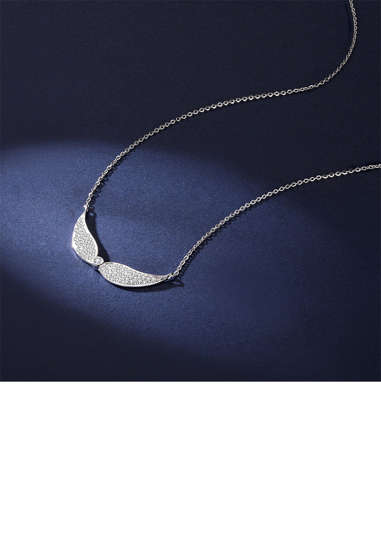 925 Sterling Silver Fashion Simple Angel Wings Pendant with Cubic Zirconia and Necklace - Luxurious Look