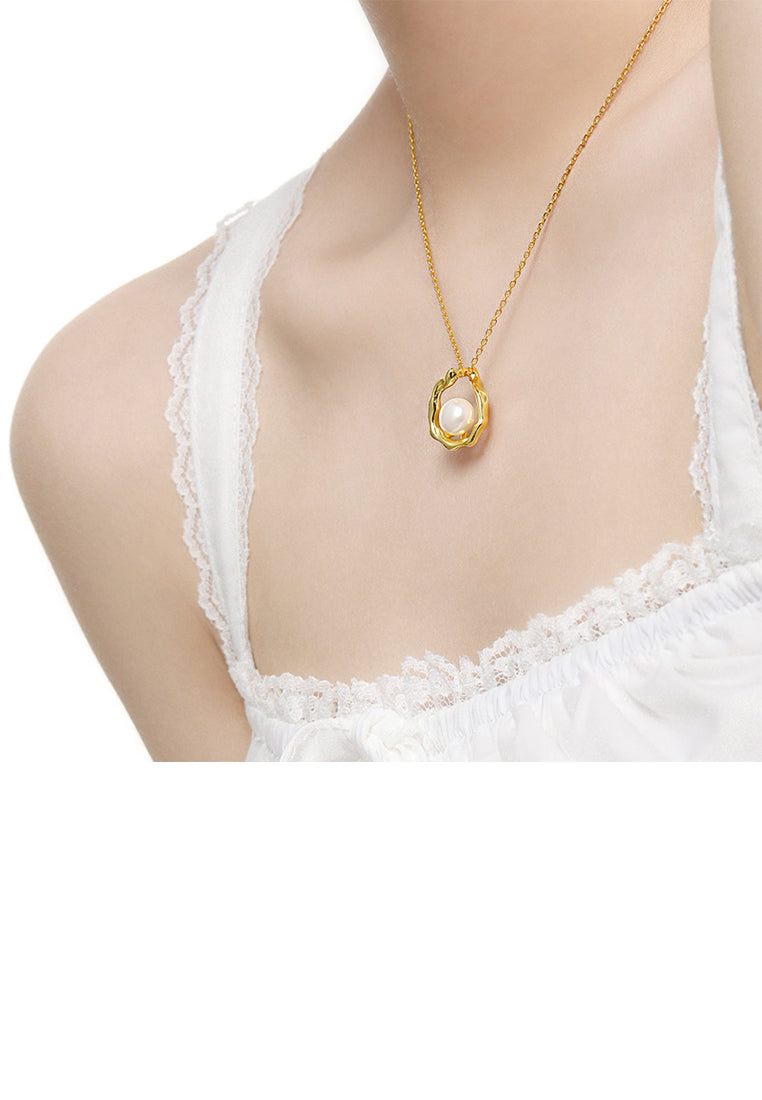 925 Sterling Silver Plated Gold Fashion Hollow Water Drop-shaped Geometric Pendant with Imitation Pearls and Necklace