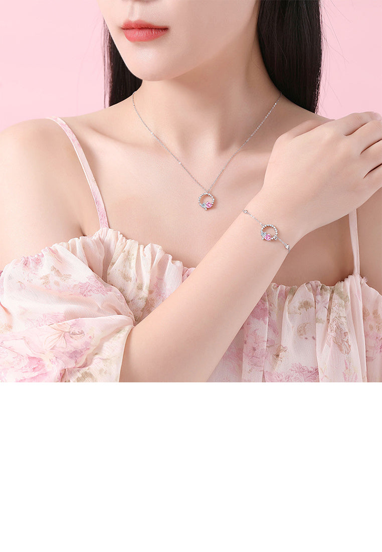 925 Sterling Silver Fashion Simple Heart-shaped Circle Pendant with Cubic Zirconia and Necklace - Luxurious Look