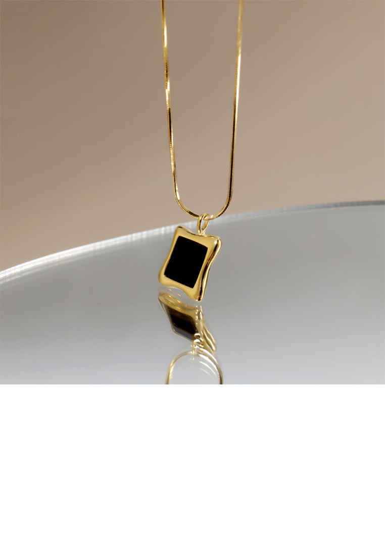925 Sterling Silver Plated Gold Simple and Fashion Geometric Square Black Imitation Agate Pendant with Necklace