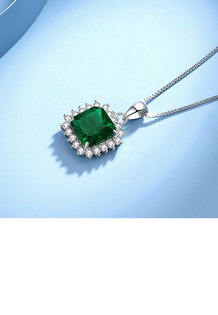 925 Sterling Silver Elegant Lace Geometric Square Pendant with Green Cubic Zirconia and Necklace - Luxurious Look