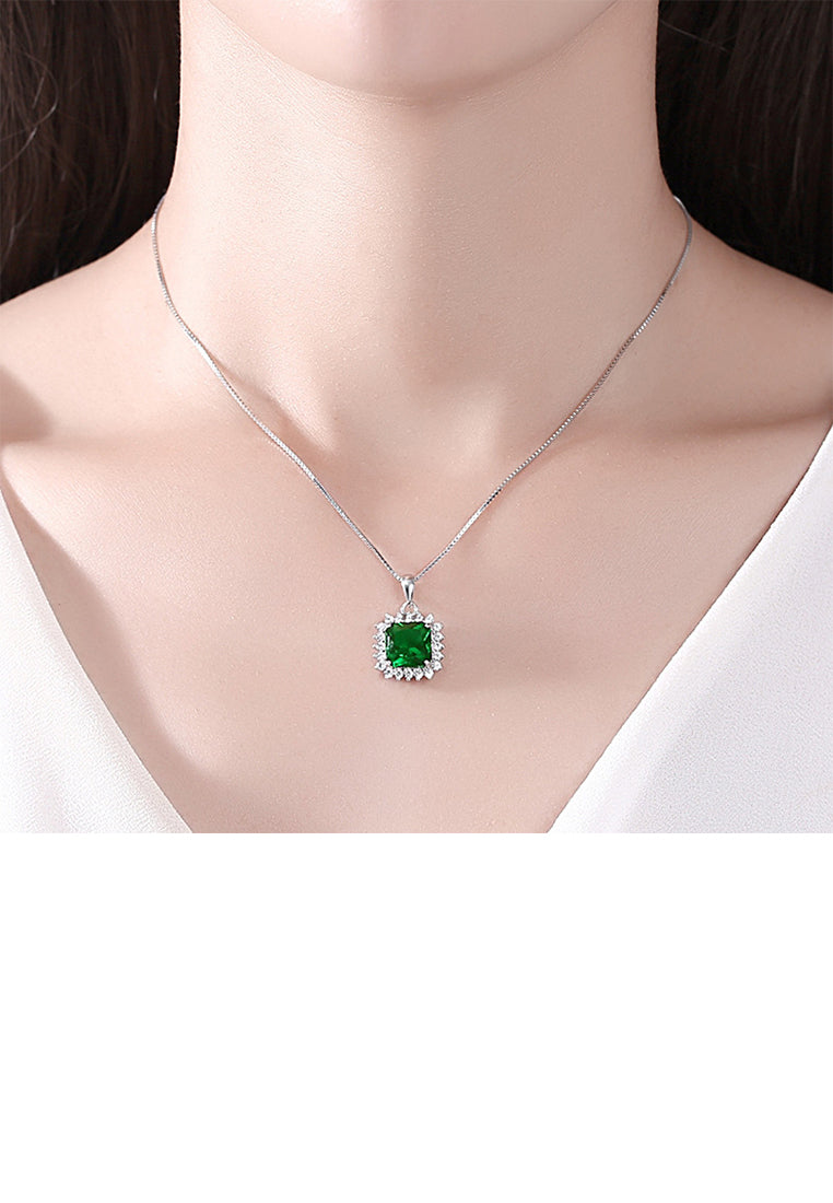 925 Sterling Silver Elegant Lace Geometric Square Pendant with Green Cubic Zirconia and Necklace - Luxurious Look