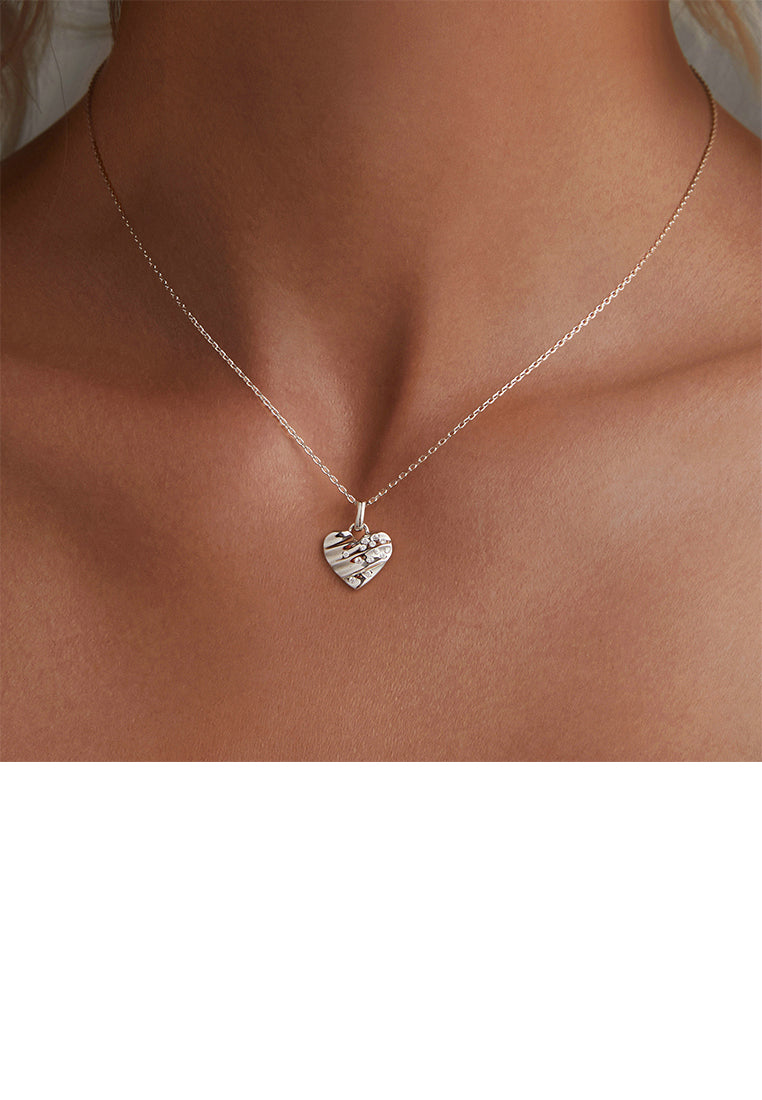 925 Sterling Silver Fashion Simple Heart-shaped Pendant with Cubic Zirconia and Necklace - Luxurious Look