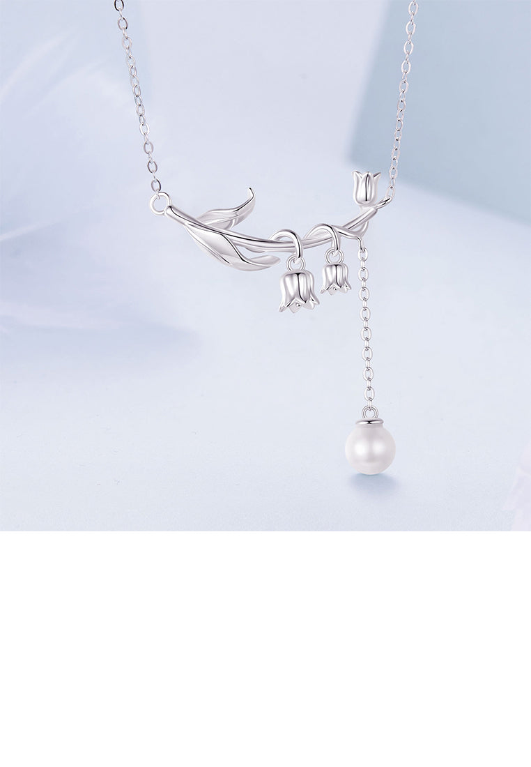 925 Sterling Silver Fashion and Elegant Lily Of The Valley Tassel Imitation Pearl Pendant with Necklace - Luxurious Look