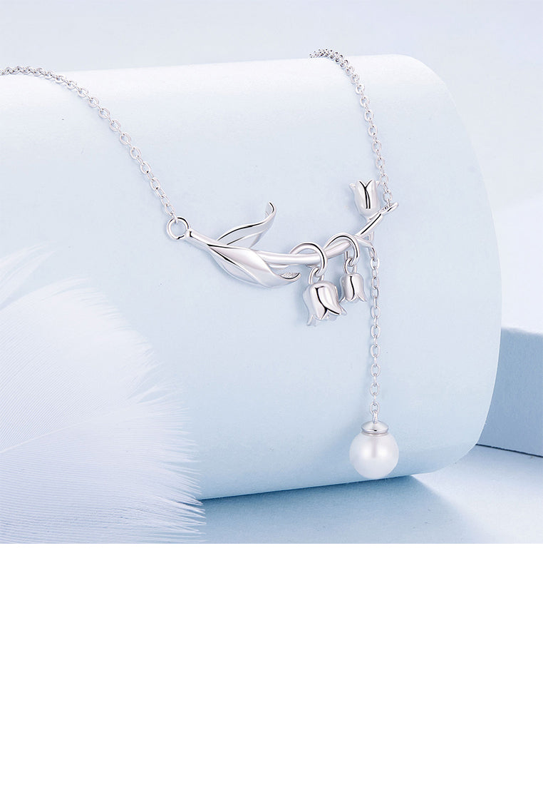 925 Sterling Silver Fashion and Elegant Lily Of The Valley Tassel Imitation Pearl Pendant with Necklace - Luxurious Look