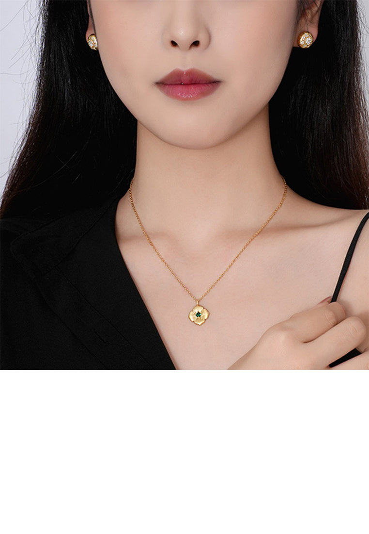 925 Sterling Silver Plated Gold Fashion Simple Flower Pendant with Green Cubic Zirconia and Necklace - Luxurious Look