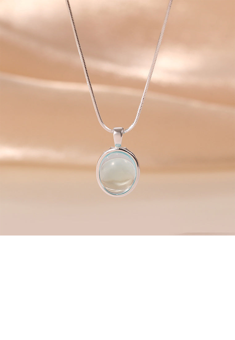 925 Sterling Silver Fashion Simple Geometric Oval Moonstone Pendant with Necklace