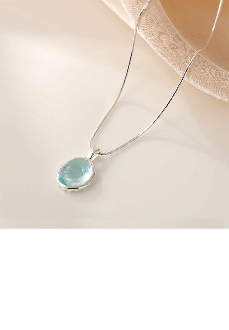 925 Sterling Silver Fashion Simple Geometric Oval Moonstone Pendant with Necklace