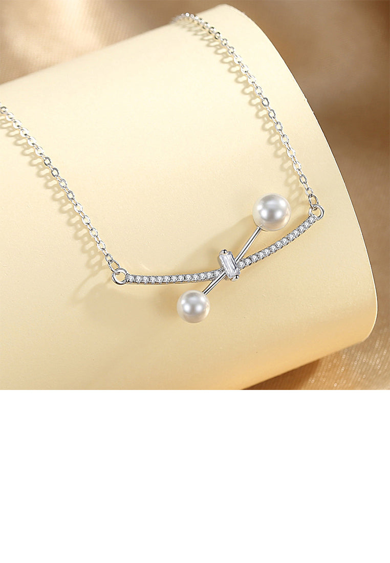 925 Sterling Silver Simple Temperament Cross Geometric Imitation Pearl Pendant with Cubic Zirconia and Necklace - Luxurious Look