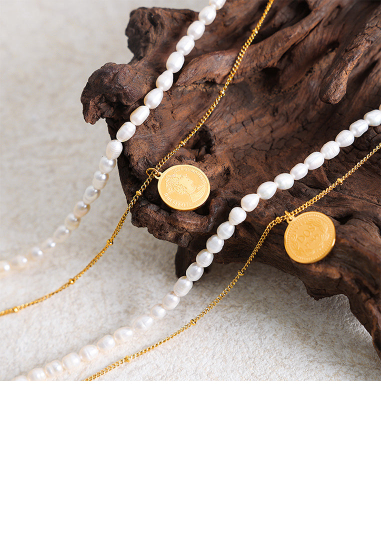 Fashion and Elegant Plated Gold 316L Stainless Steel Queen Geometric Medallion Pendant with Double Layer Imitation Pearl Necklace - Luxurious Look