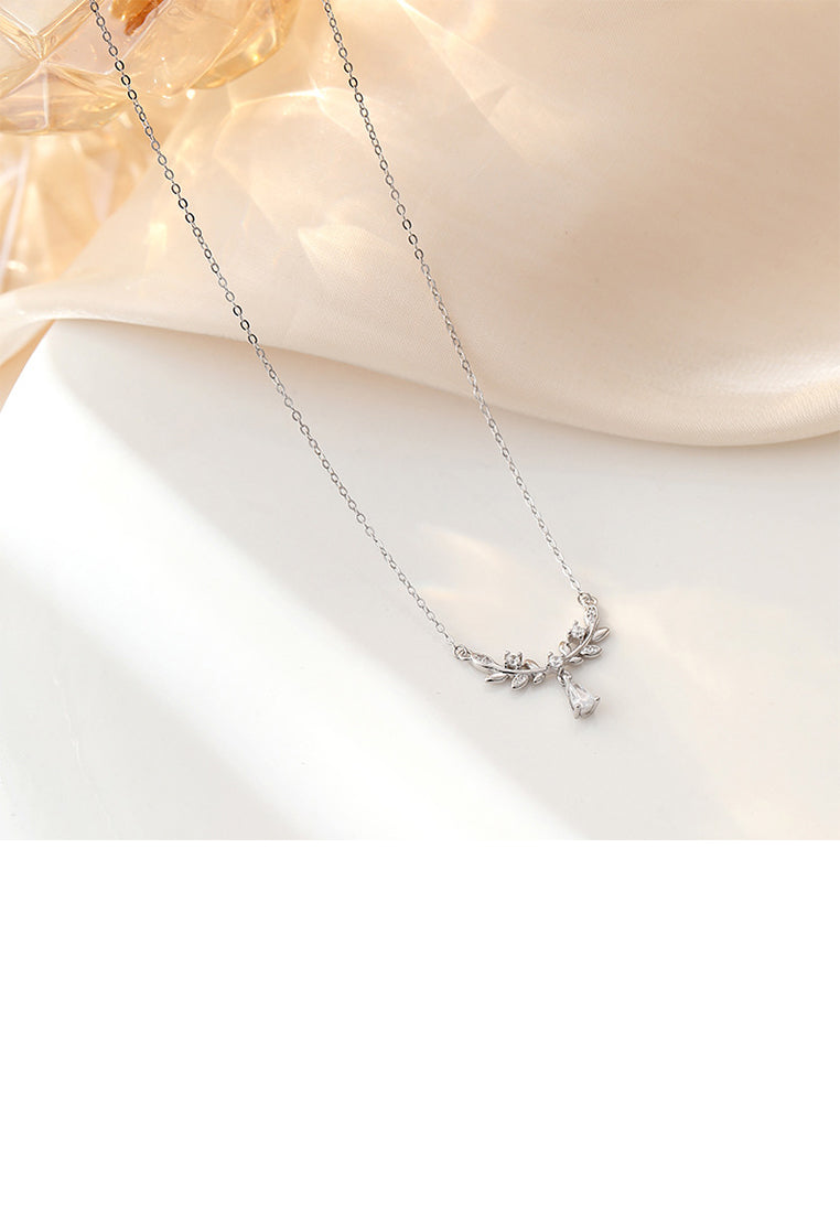 925 Sterling Silver Fashion Temperament Wheat Pendant with Cubic Zirconia and Necklace - Luxurious Look