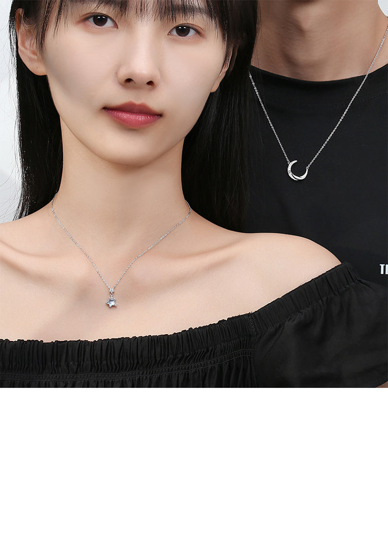 925 Sterling Silver Simple Temperament Star Pendant with Cubic Zirconia and Necklace - Luxurious Look