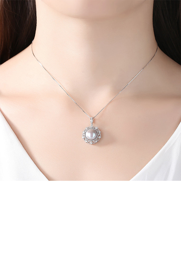 925 Sterling Silver Fashion Elegant Lace Geometric Round Freshwater Pearl Pendant with Cubic Zirconia and Necklace - Luxurious Look