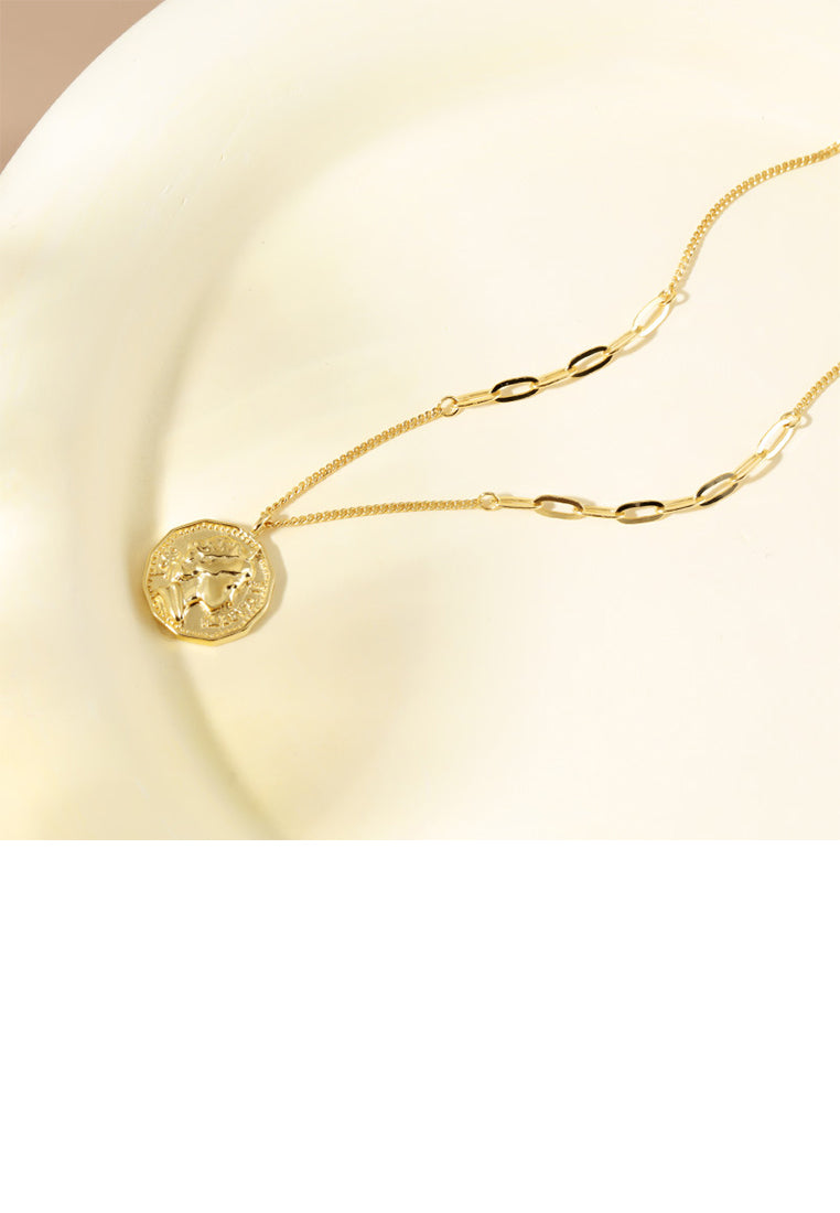 925 Sterling Silver Plated Gold Fashion and Elegant Queen Geometric Pendant with Necklace