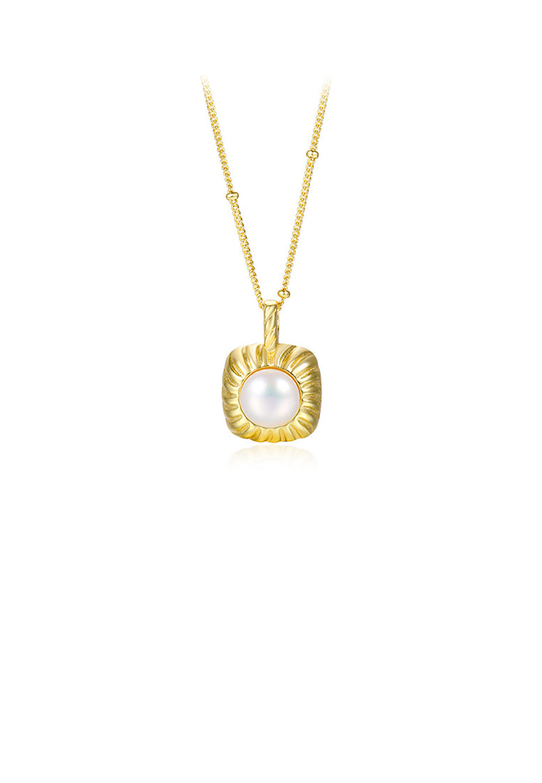 925 Sterling Silver Plated Gold Fashion Simple Pattern Geometric Square Pendant with Imitation Pearls and Necklace