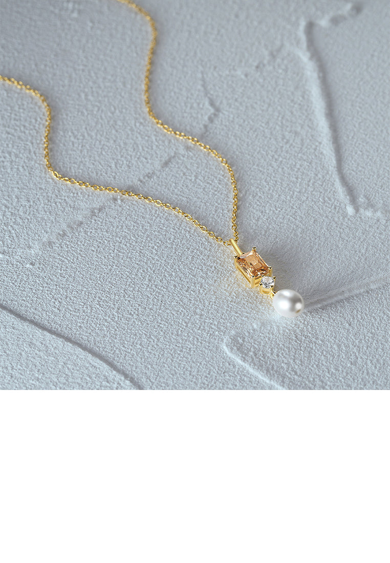 925 Sterling Silver Plated Gold Simple and Elegant Geometric Imitation Pearl Pendant with Cubic Zirconia and Necklace - Luxurious Look