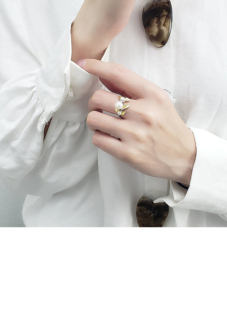 925 Sterling Silver Fashion Simple Golden Leaves Freshwater Pearl Adjustable Open Ring - Luxurious Look