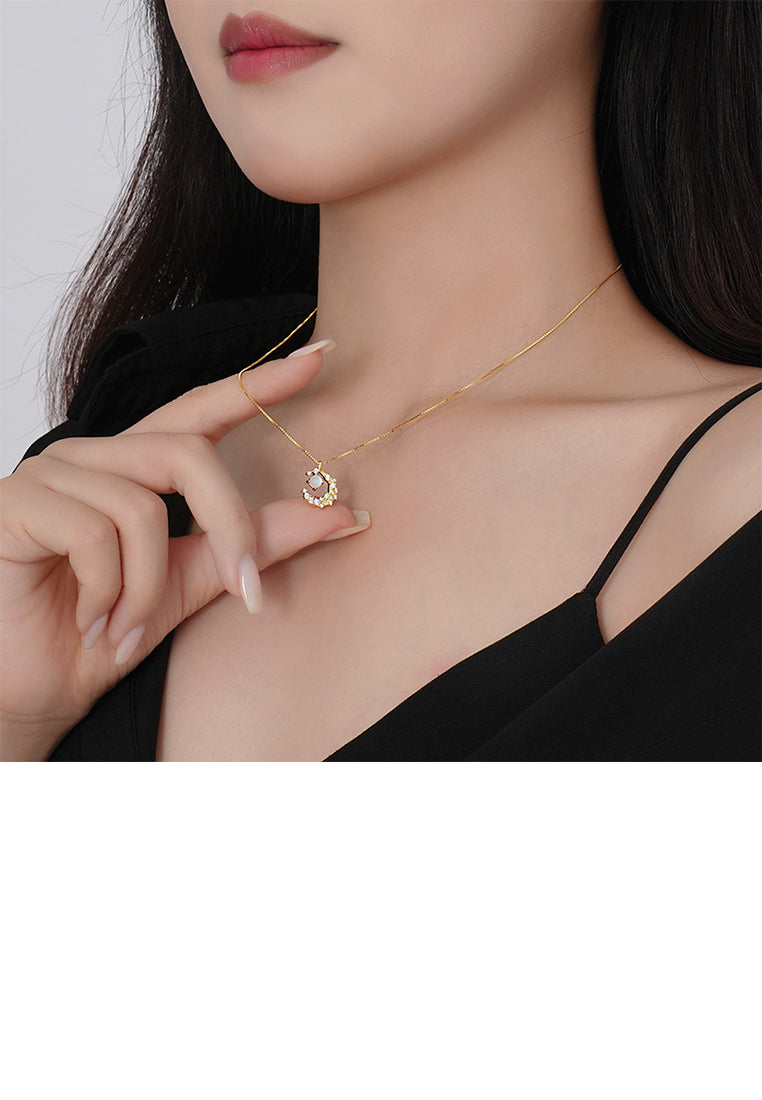 925 Sterling Silver Plated Gold Fashion Moon Pendant with Cubic Zirconia and Necklace - Luxurious Look