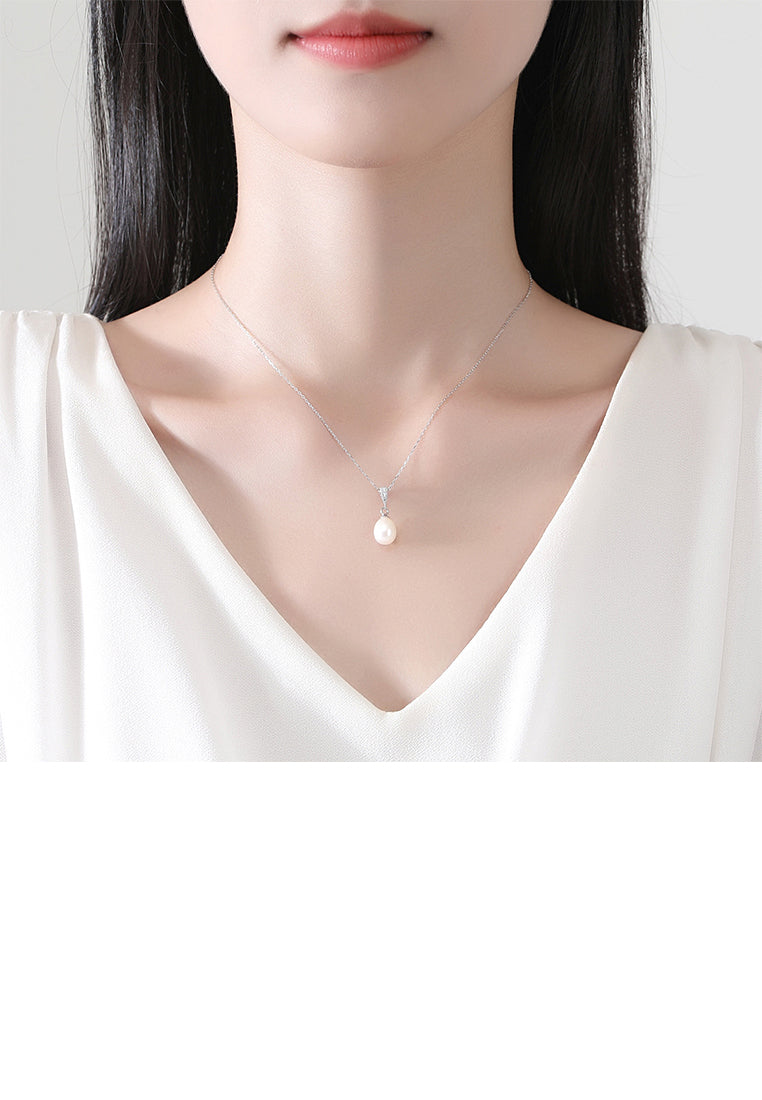 925 Sterling Silver Fashion and Simple Water Drop-shaped Freshwater Pearl Pendant with Cubic Zirconia and Necklace - Luxurious Look