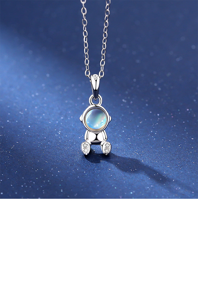 925 Sterling Silver Fashion Creative Astronaut Moonstone Pendant with Necklace