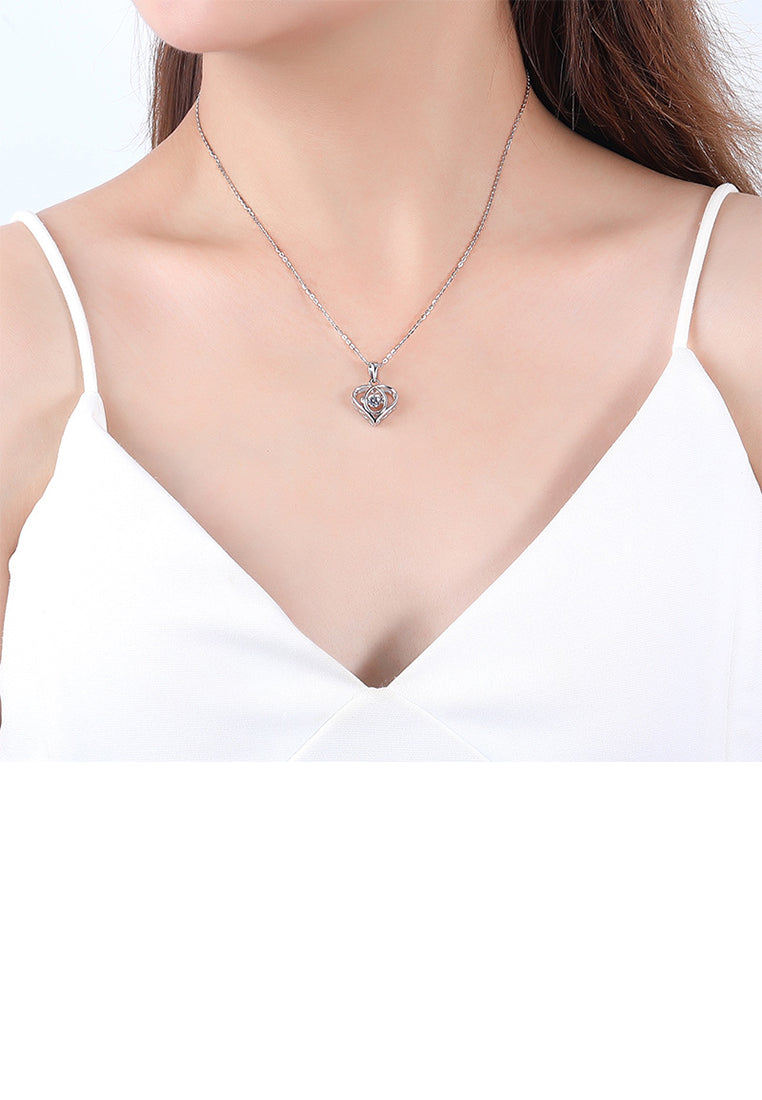 925 Sterling Silver Simple Fashion Heart Pendant with Cubic Zirconia and Necklace - Luxurious Look