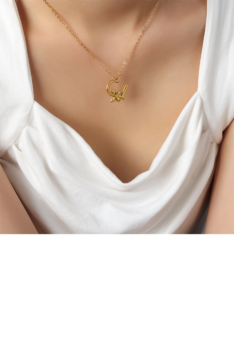 Simple and Fashion Plated Gold 316L Stainless Steel Butterfly Heart-shaped Pendant with Necklace