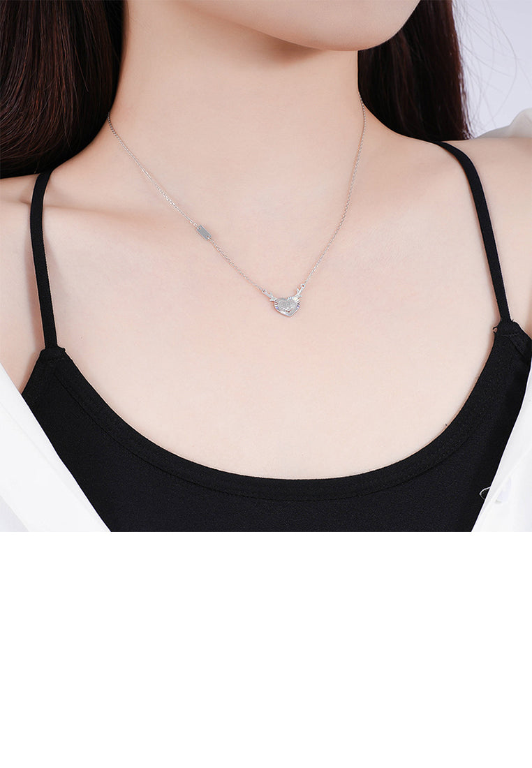 925 Sterling Silver Simple and Fashion Deer Heart-shaped Pendant with Necklace