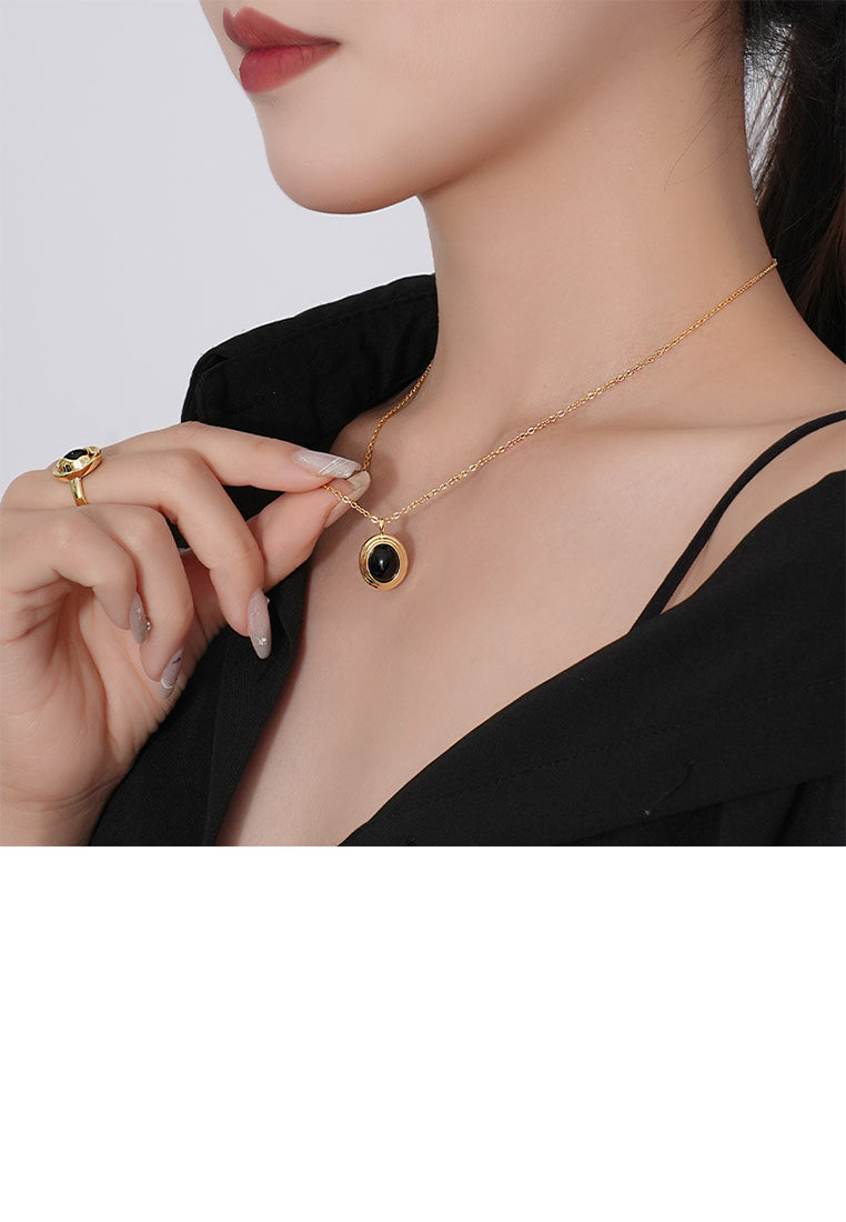 925 Sterling Silver Plated Gold Simple and Fashion Black Imitation Agate Geometric Oval Pendant with Necklace