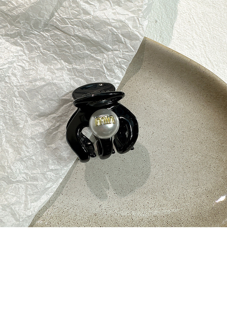 Simple And Fashion Min English Alphabet Imitation Pearl Geometric Hair Claw - Elegant Hairpiece - Luxurious Look