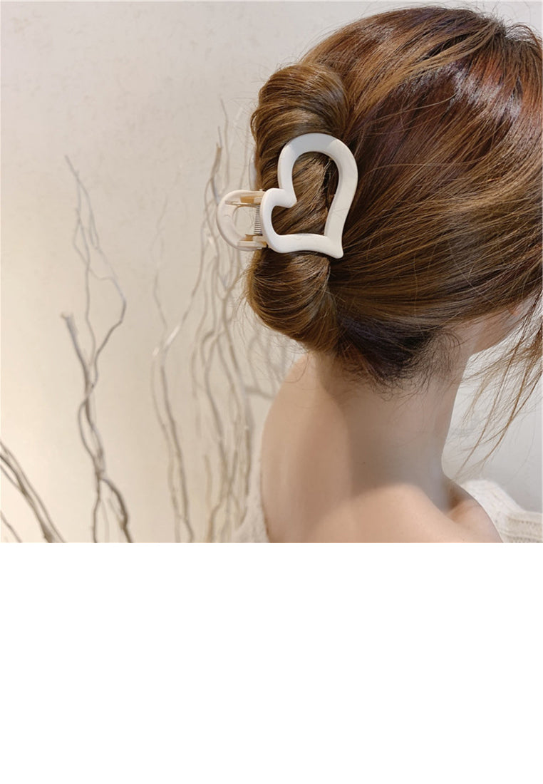 Simple And Sweet Hollow White Heart-Shaped Hair Claw - Elegant Hairpiece
