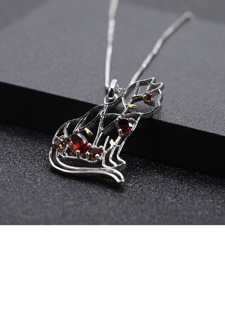925 Sterling Silver Fashion Cute Hollow Cat Pendant with Garnet and Necklace