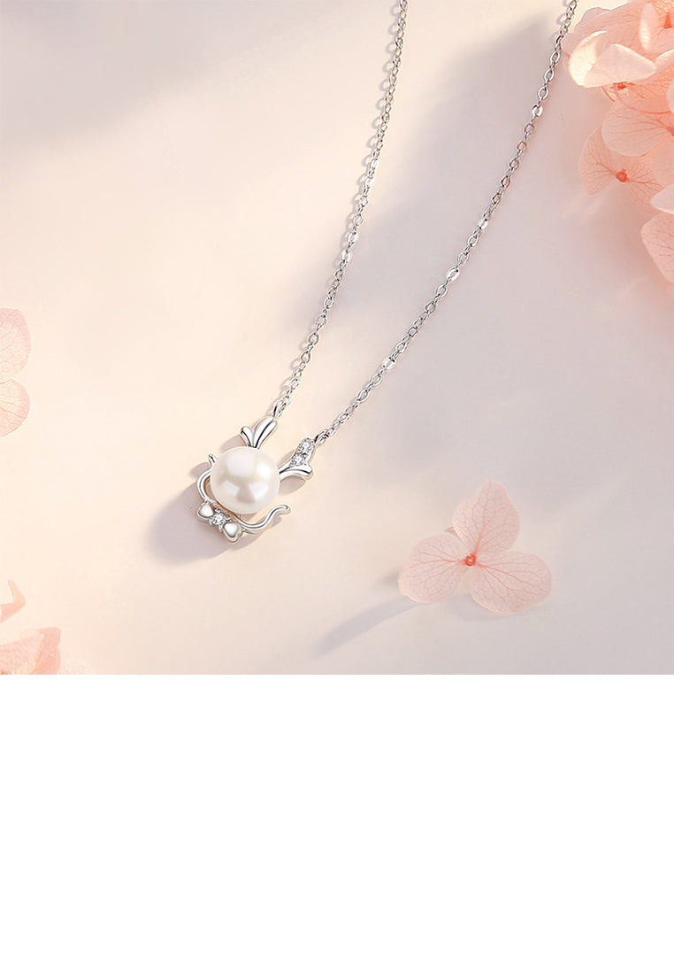 925 Sterling Silver Simple and Cute Dragon Imitation Pearl Pendant with Cubic Zirconia and Necklace - Luxurious Look