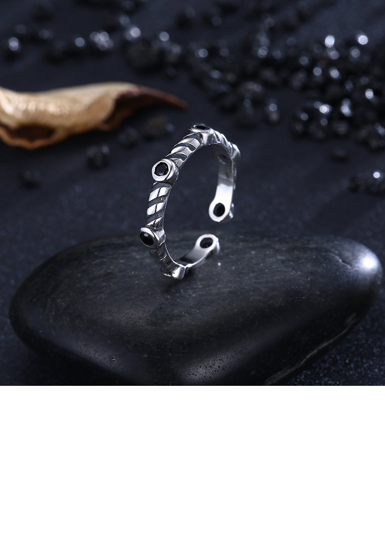 925 Sterling Silver Vintage Open Ring with Black Austrian Element Crystal