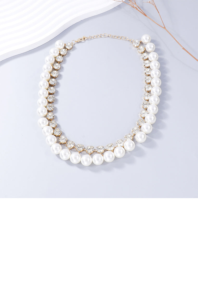 Fashion and Elegant Plated Gold Geometric Ball Imitation Pearl Necklace with Cubic Zirconia - Luxurious Look
