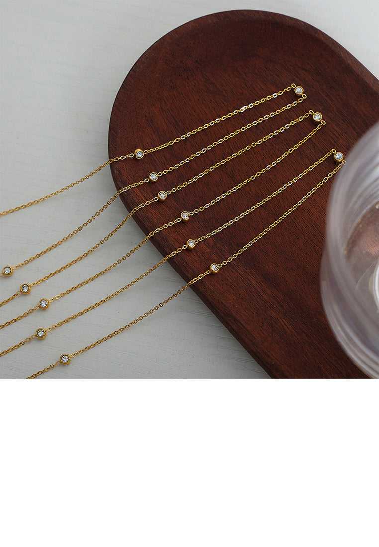 Simple and Fashion Plated Gold 316L Stainless Steel Geometric Round Necklace with Cubic Zirconia - Luxurious Look