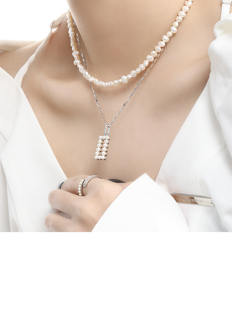 925 Sterling Silver Simple and Elegant Hollow Geometric Rectangular Pendant with Imitation Pearls and Necklace